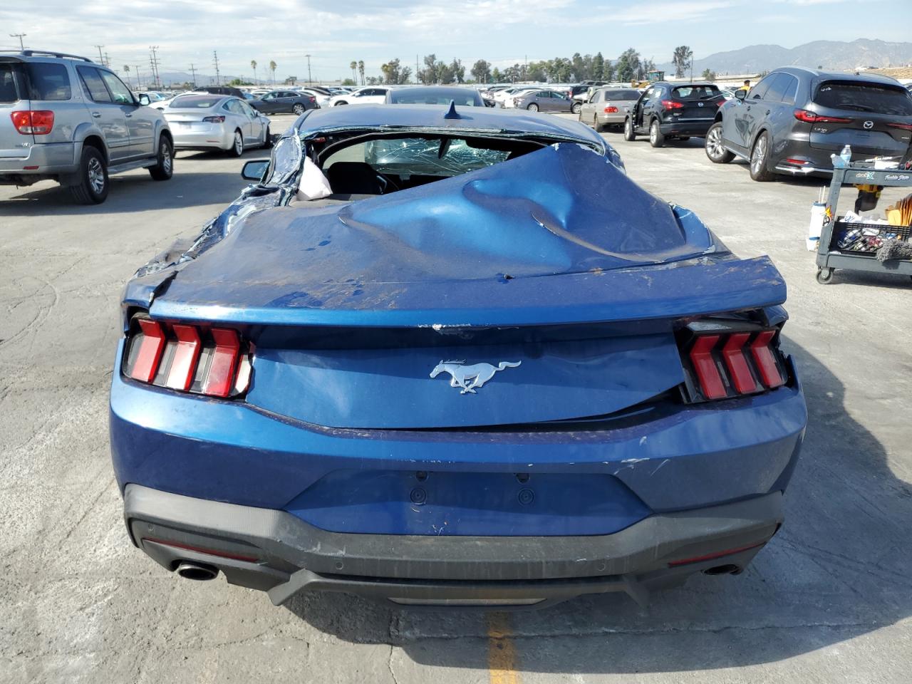 FORD MUSTANG 2024 — 7