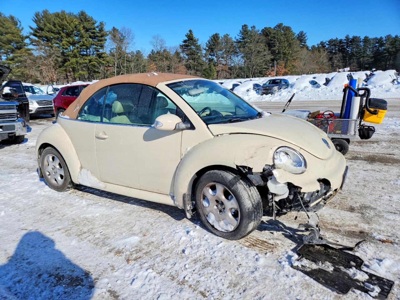 VOLKSWAGEN NEW BEETLE 2003 — 5