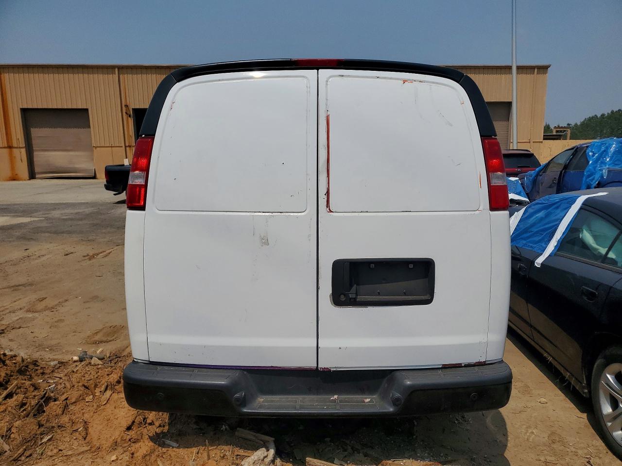 CHEVROLET EXPRESS G2500 2021 — 7