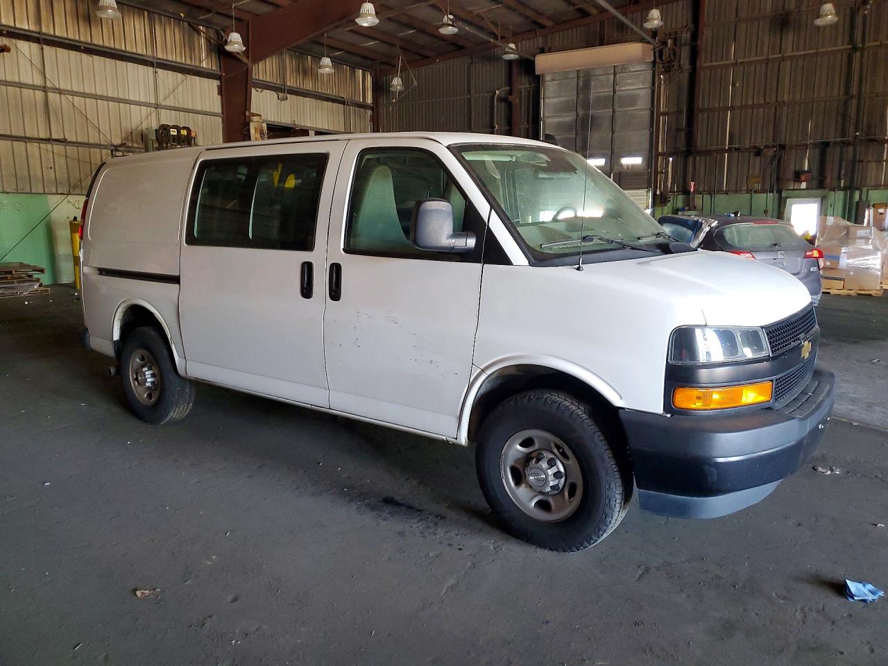 CHEVROLET EXPRESS G2500 2021 — 5