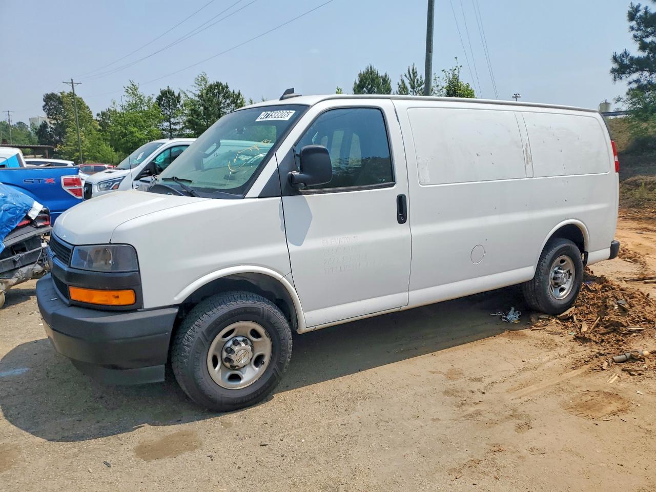 CHEVROLET EXPRESS G2500 2021 — 2