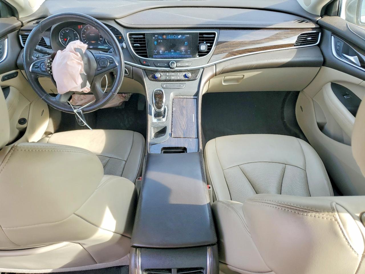 BUICK LACROSSE 2017 — 9