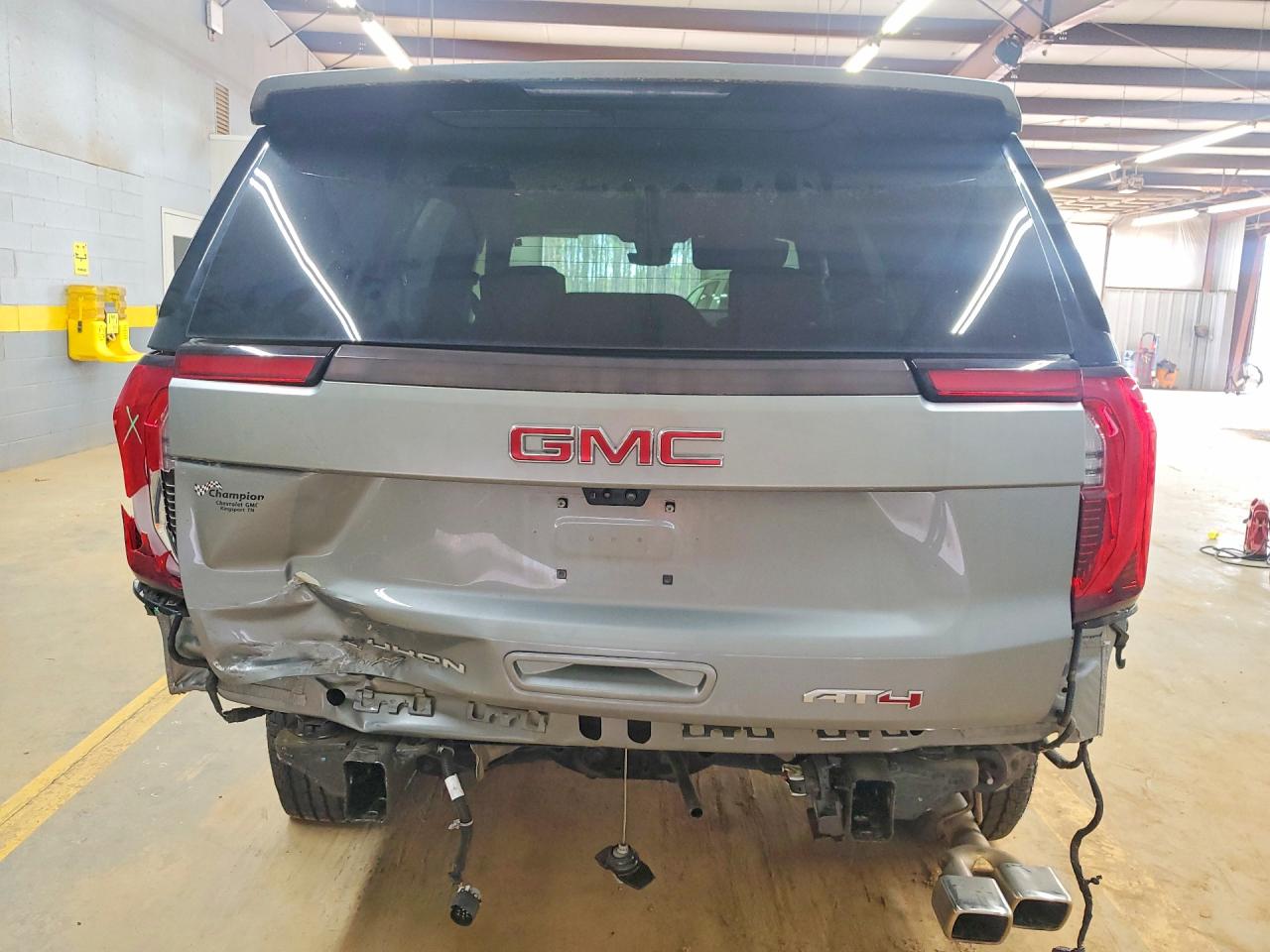 GMC YUKON 2025 — 7