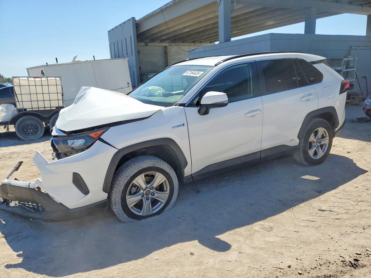 2019 TOYOTA RAV4 HYBRID LE
