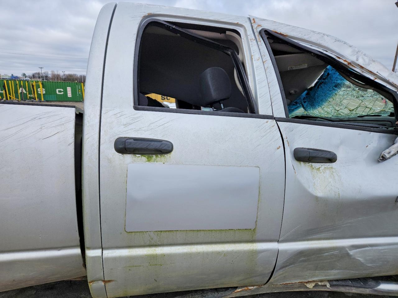 DODGE RAM 2500 2004 — 11