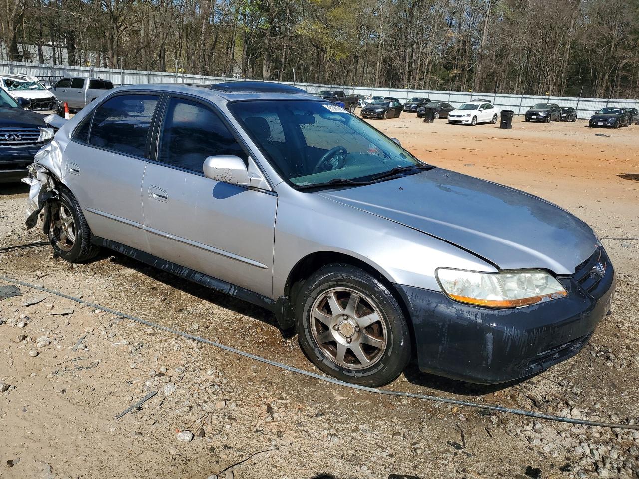 HONDA ACCORD 2002 — 5