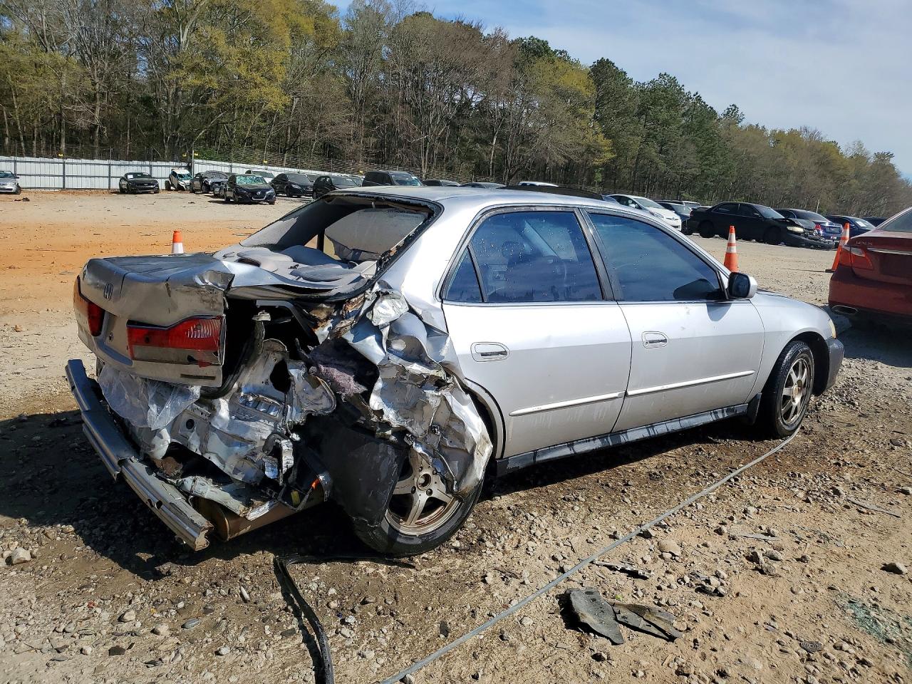 HONDA ACCORD 2002 — 4