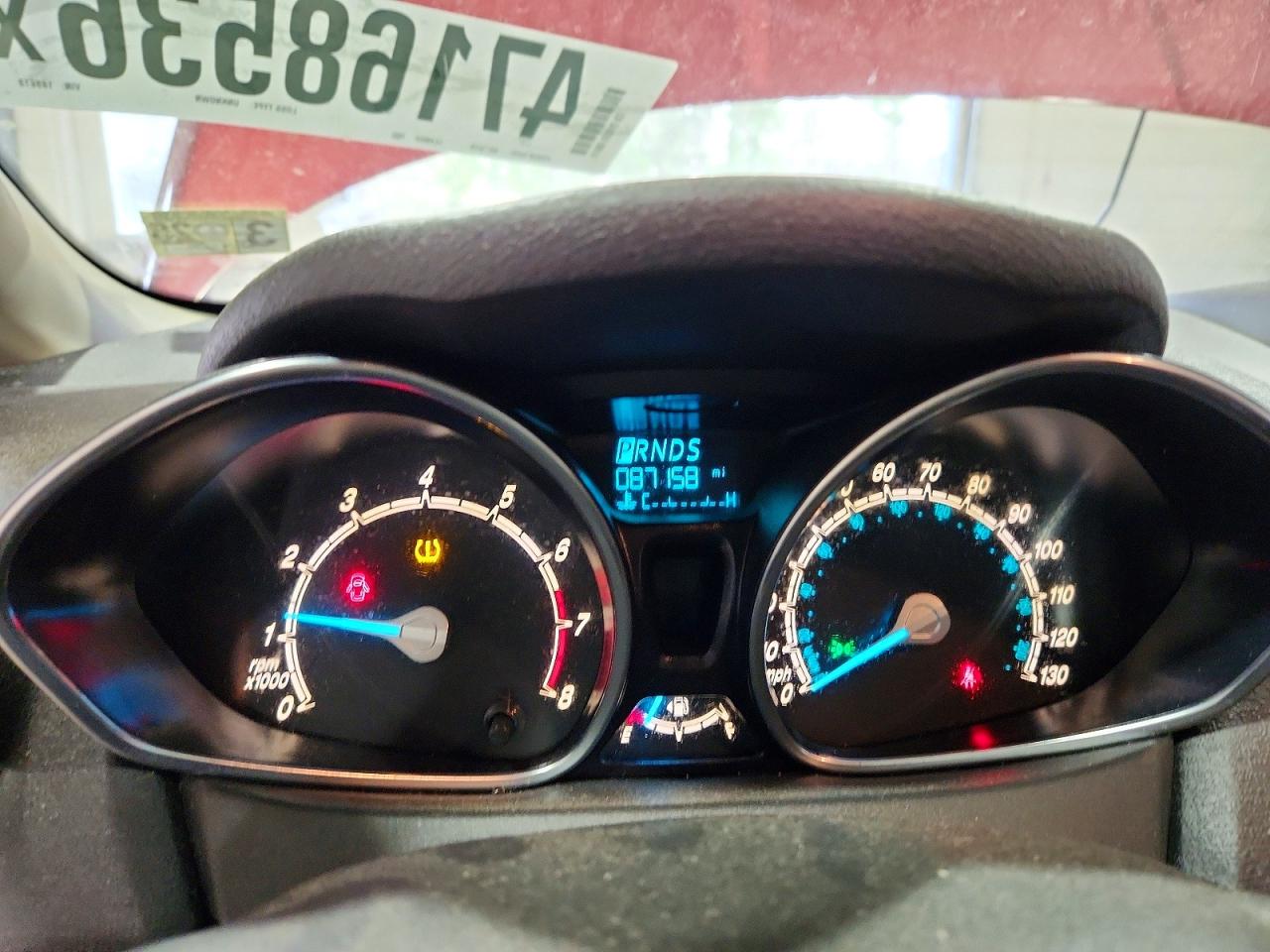 FORD FIESTA 2014 — 10