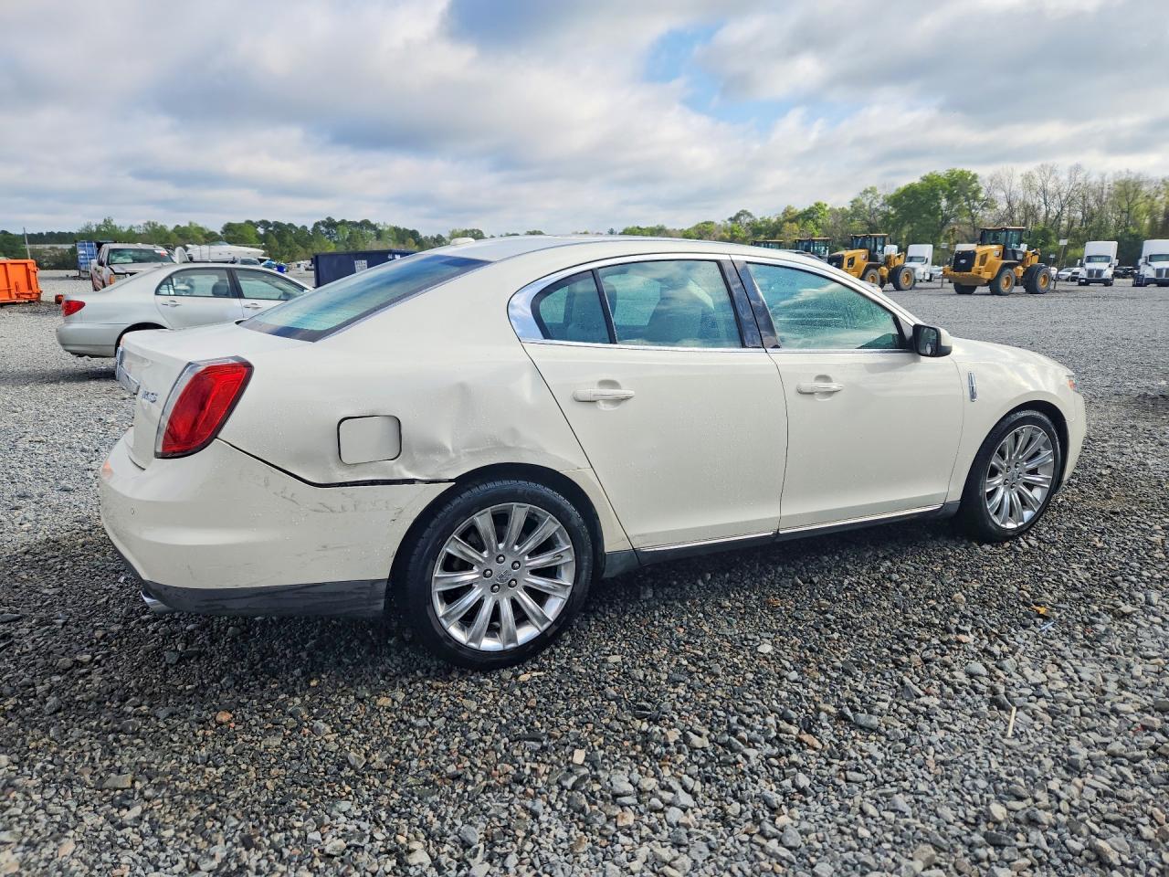 LINCOLN MKS 2009 — 4