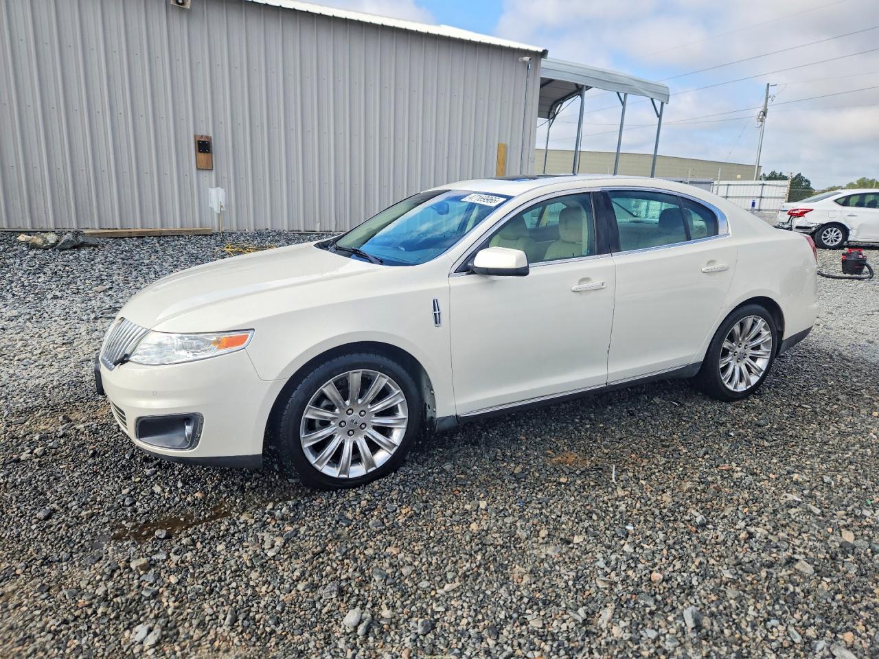 LINCOLN MKS 2009 — 2