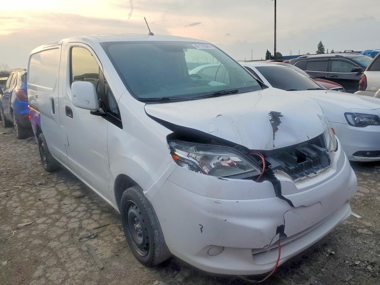 2019 NISSAN NV200 SV