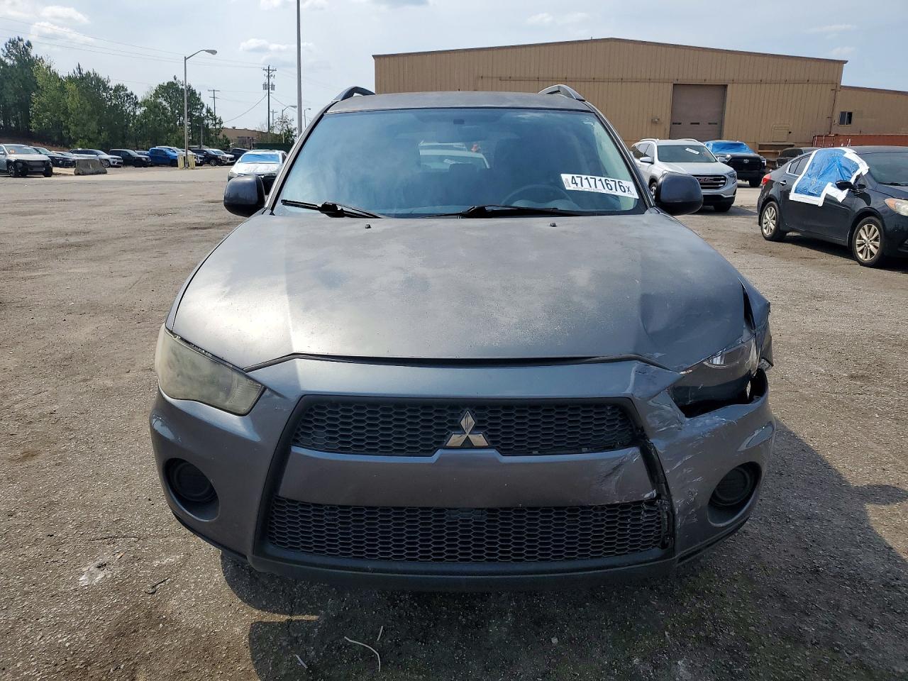 MITSUBISHI OUTLANDER 2012 — 6