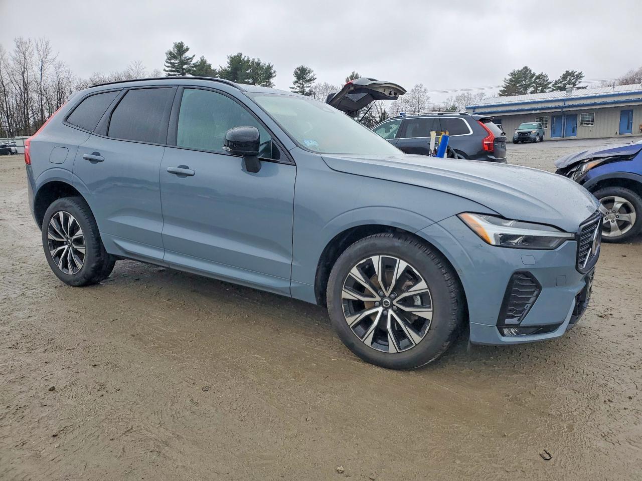 2024 VOLVO XC60 CORE