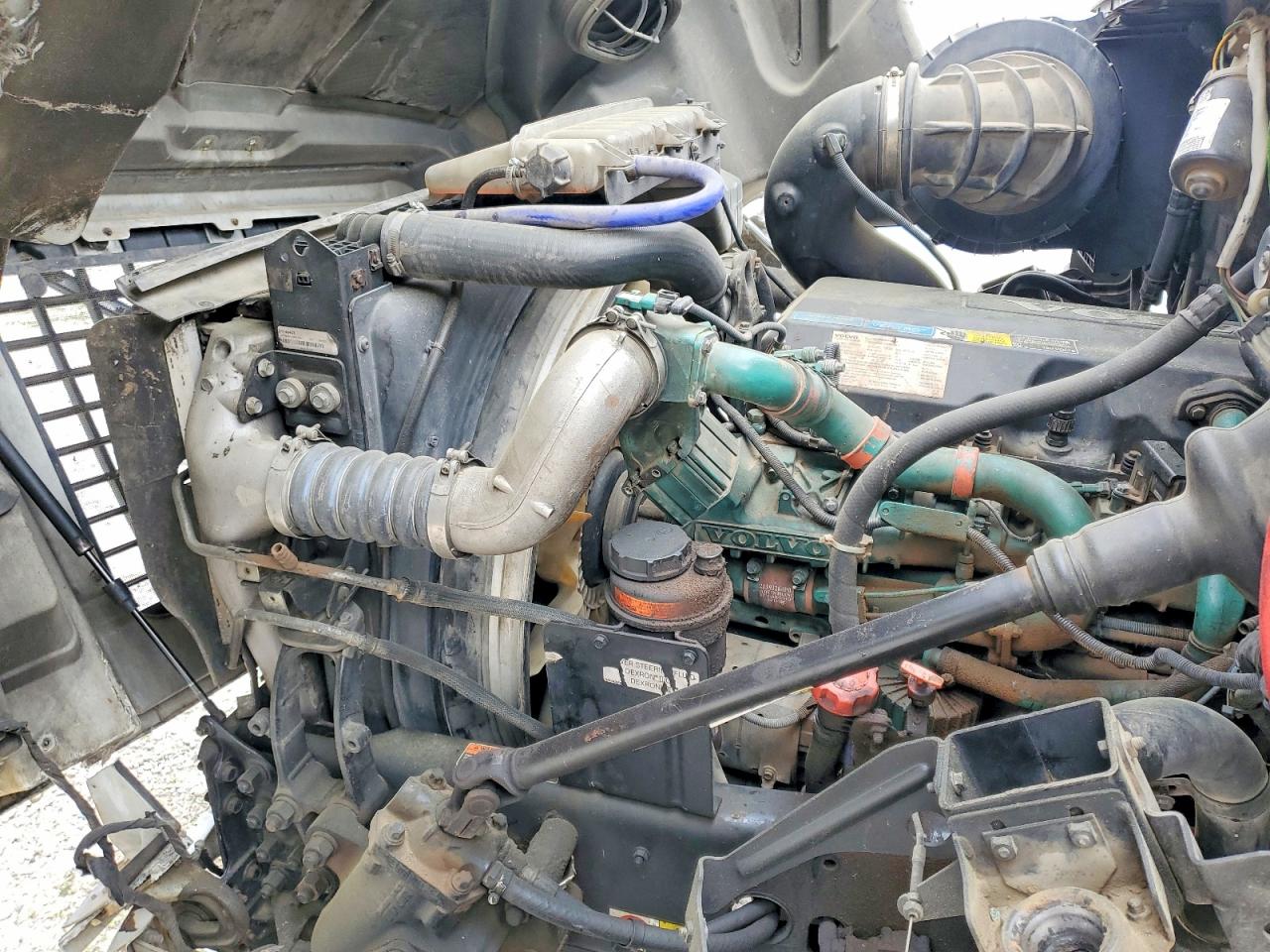 VOLVO VN 2010 — 8