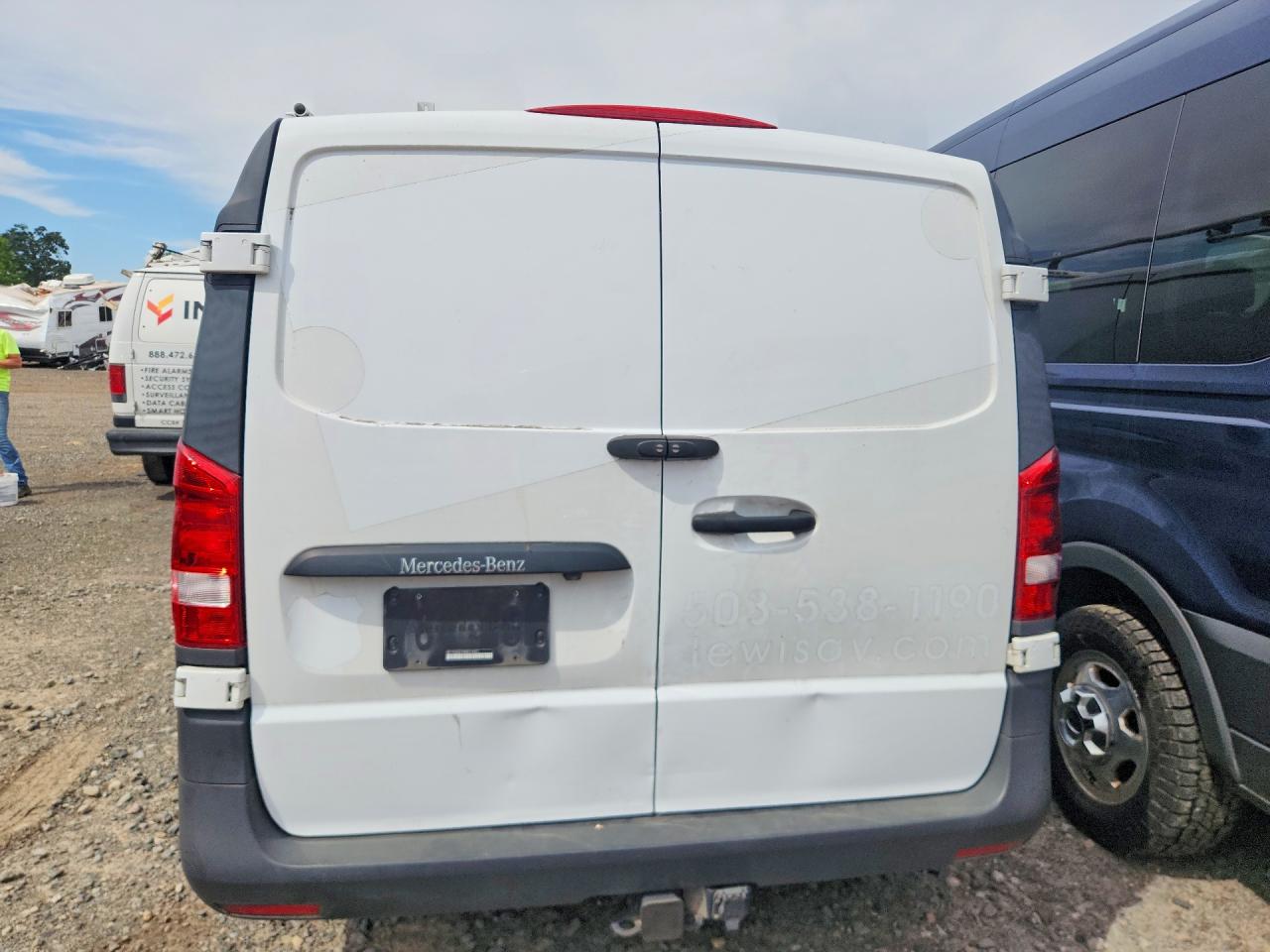 MERCEDES-BENZ METRIS 2021 — 7