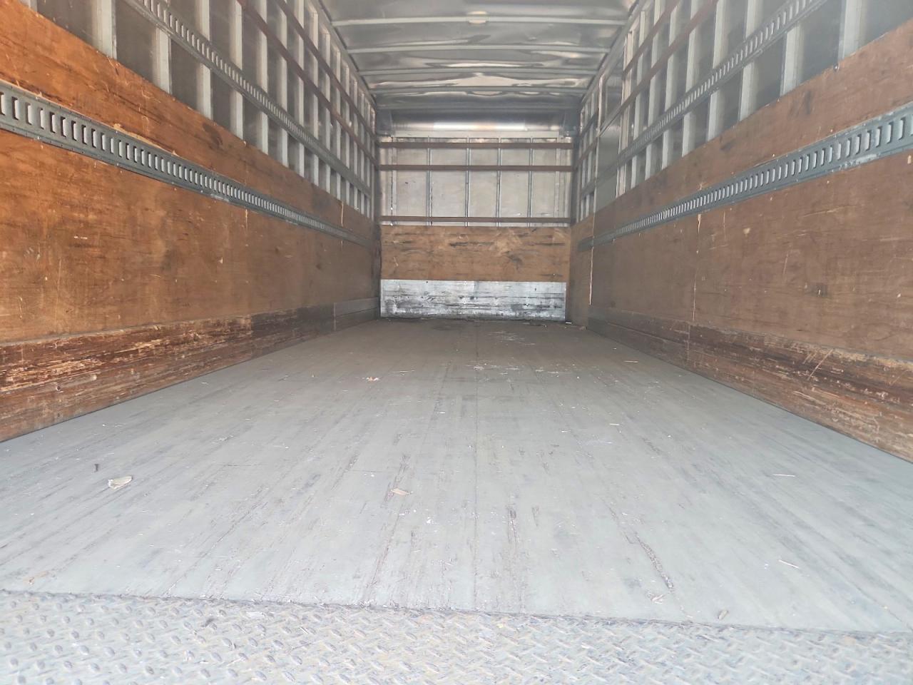 FREIGHTLINER M2 2016 — 11
