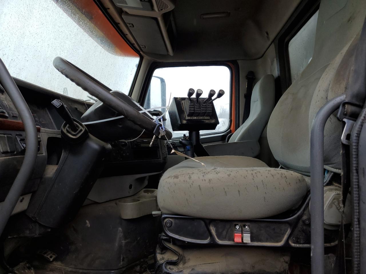 VOLVO VHD 2006 — 8