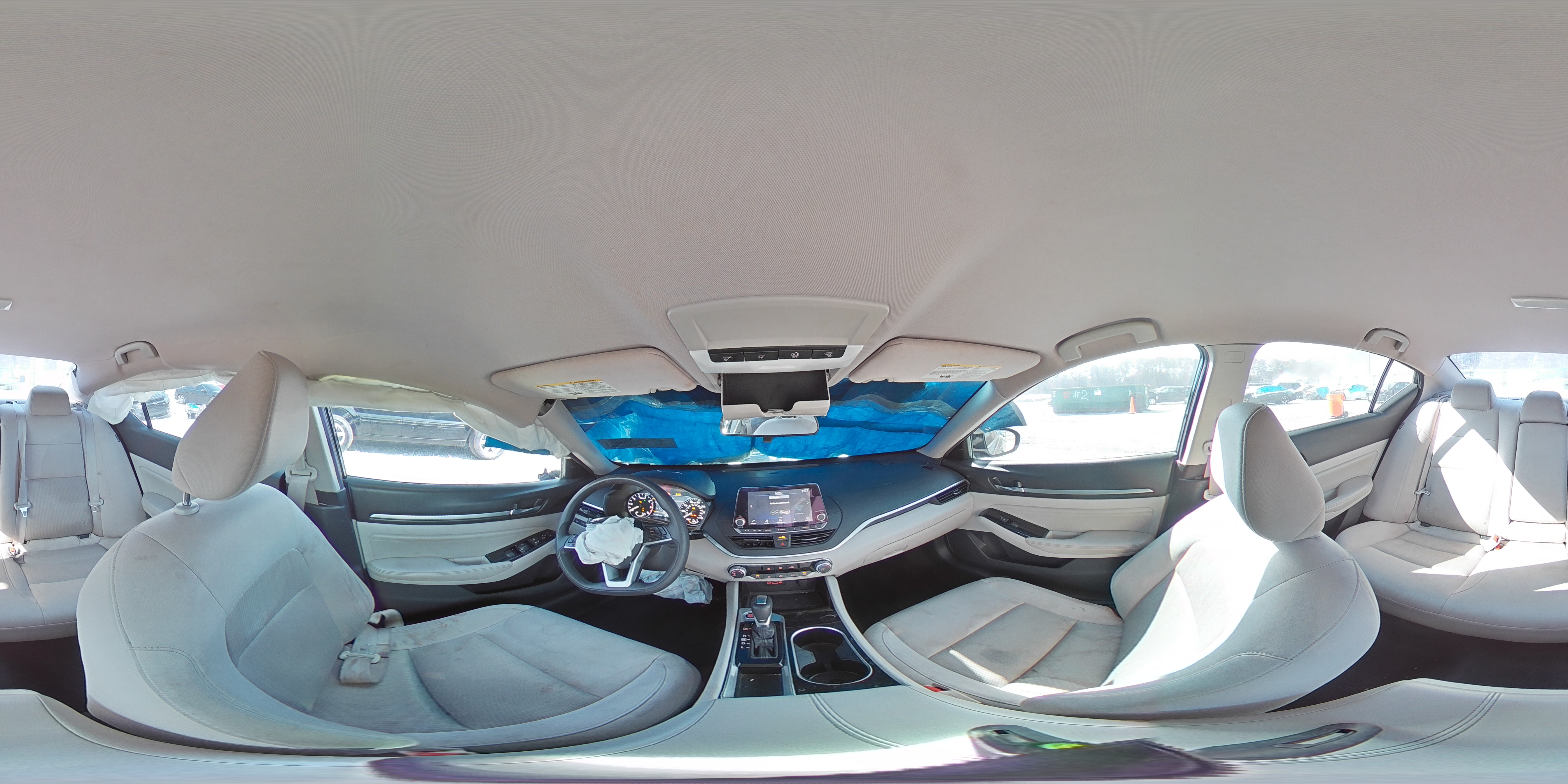 NISSAN ALTIMA 2021 — 14