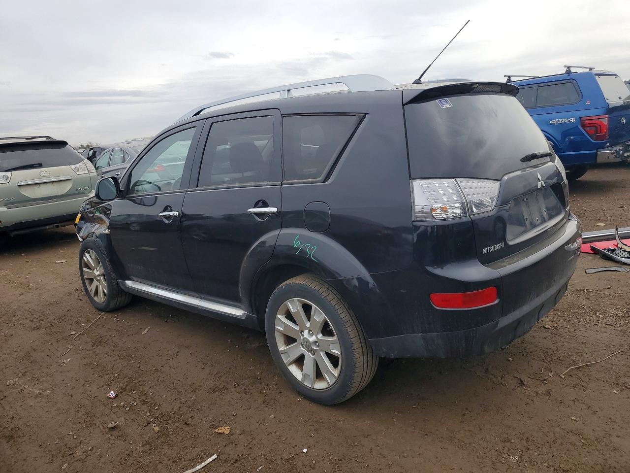 MITSUBISHI OUTLANDER 2009 — 3