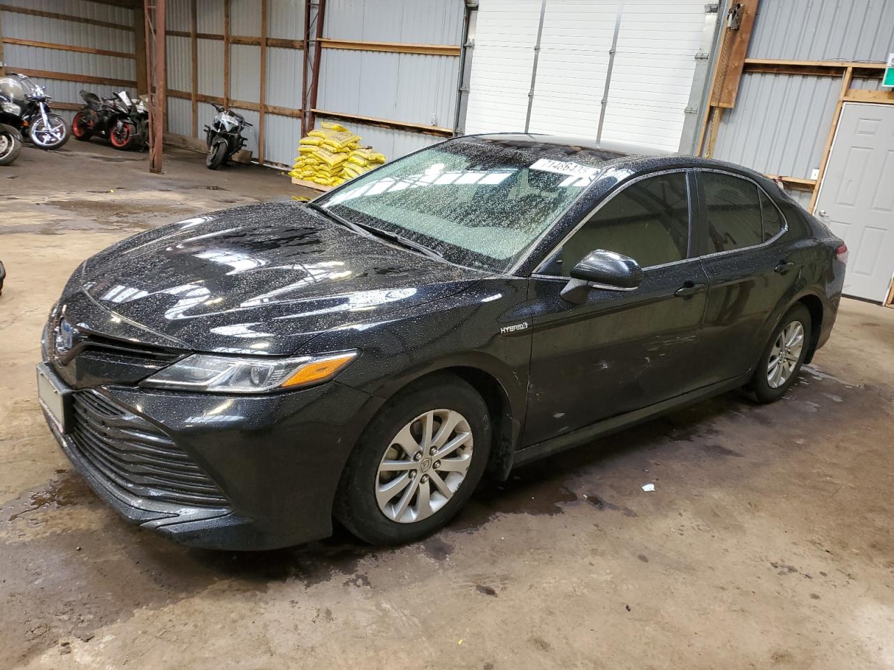 2018 TOYOTA CAMRY LE