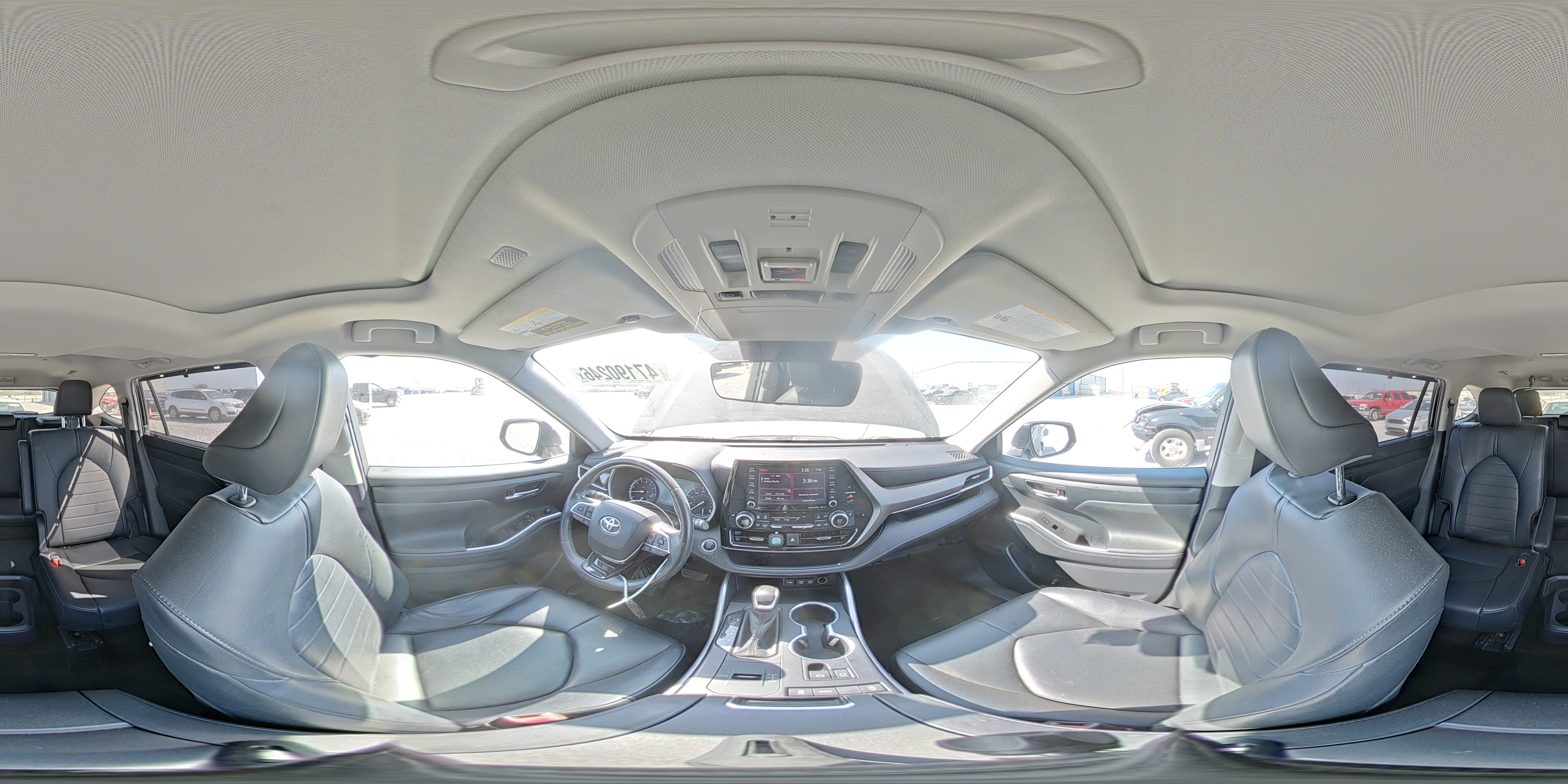 TOYOTA HIGHLANDER 2020 — 15