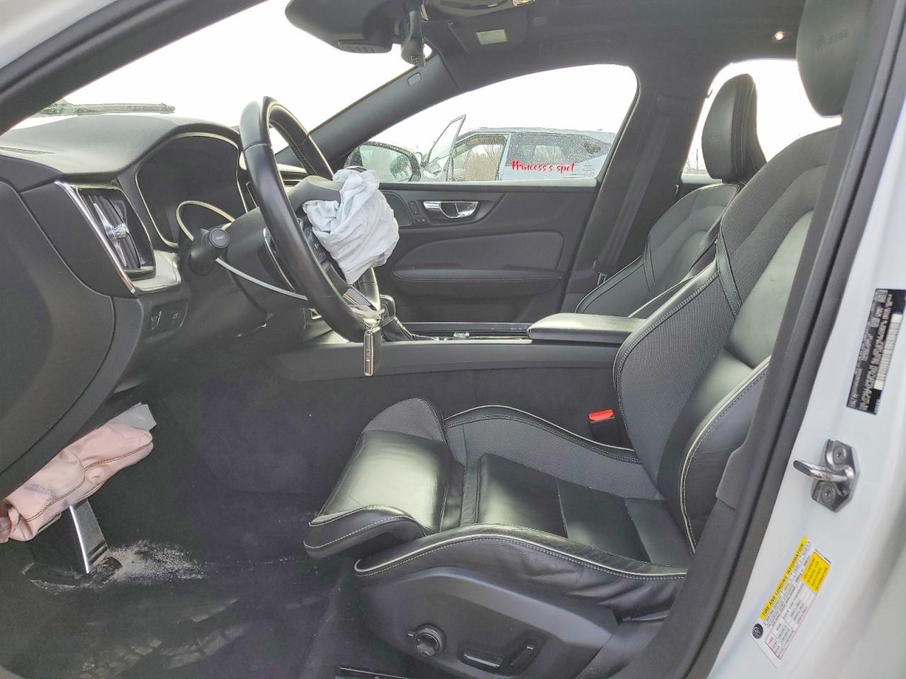 VOLVO S60 2019 — 8