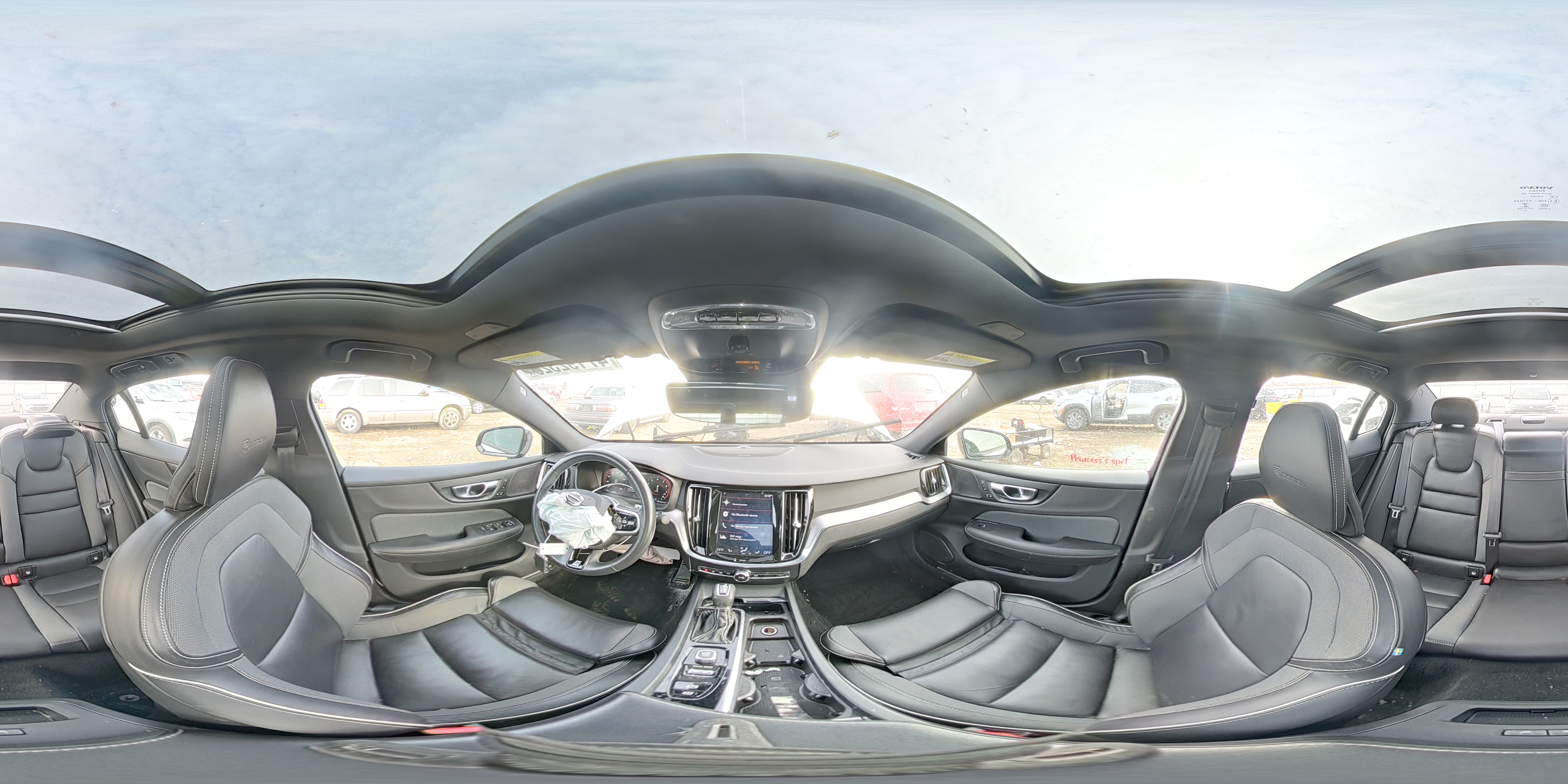 VOLVO S60 2019 — 14