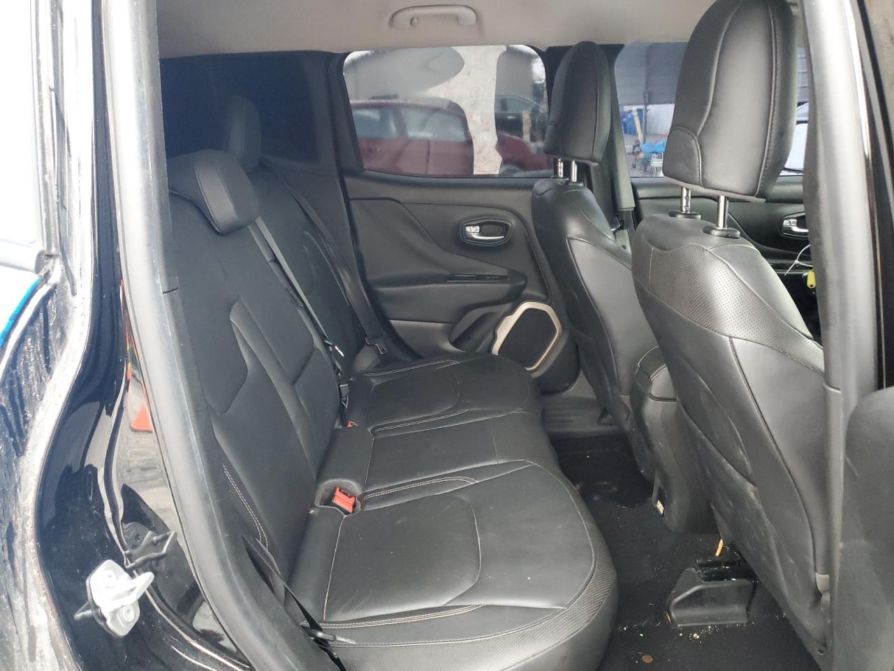 JEEP RENEGADE 2015 — 12