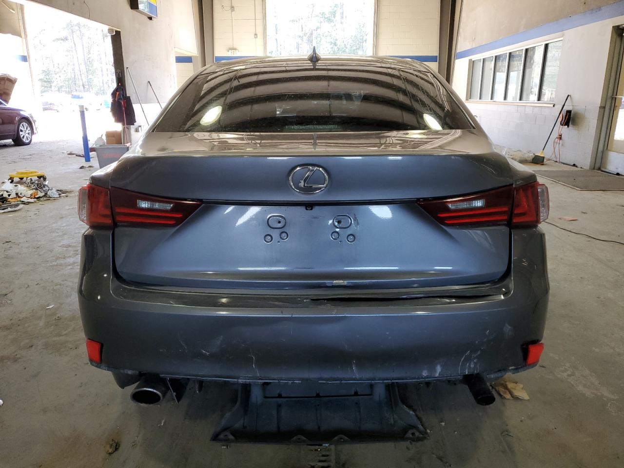 LEXUS IS 2014 — 7