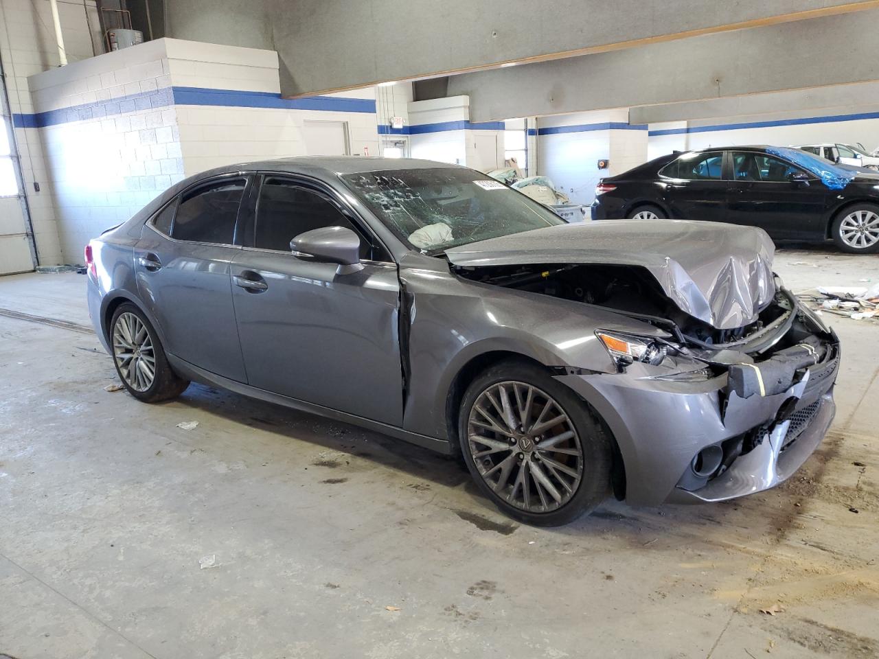 LEXUS IS 2014 — 5