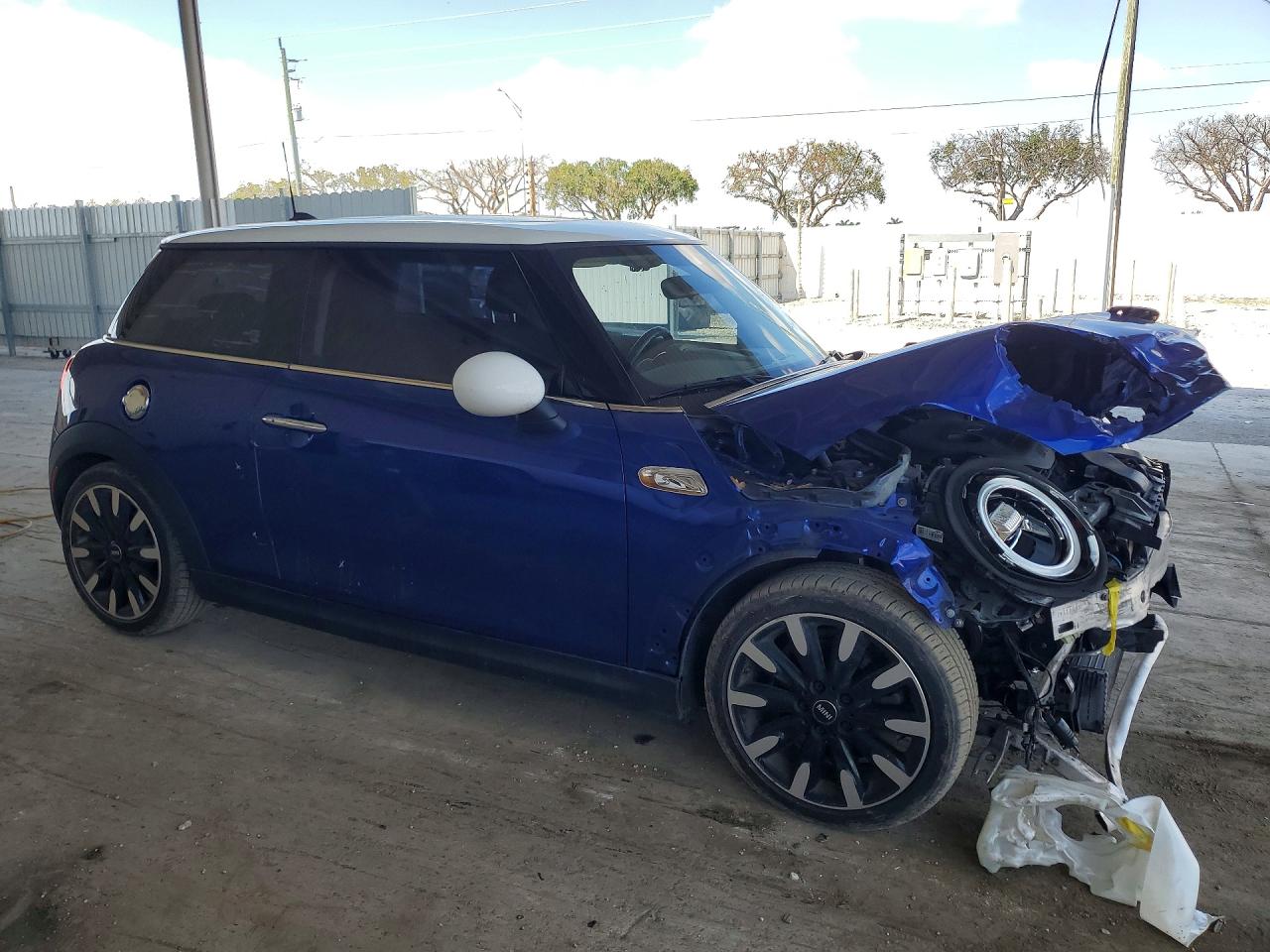 MINI COOPER 2019 — 5