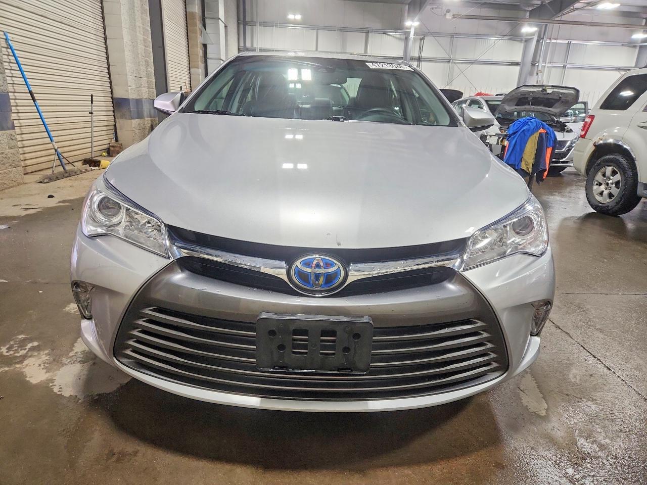 TOYOTA CAMRY HYBRID 2017 — 6