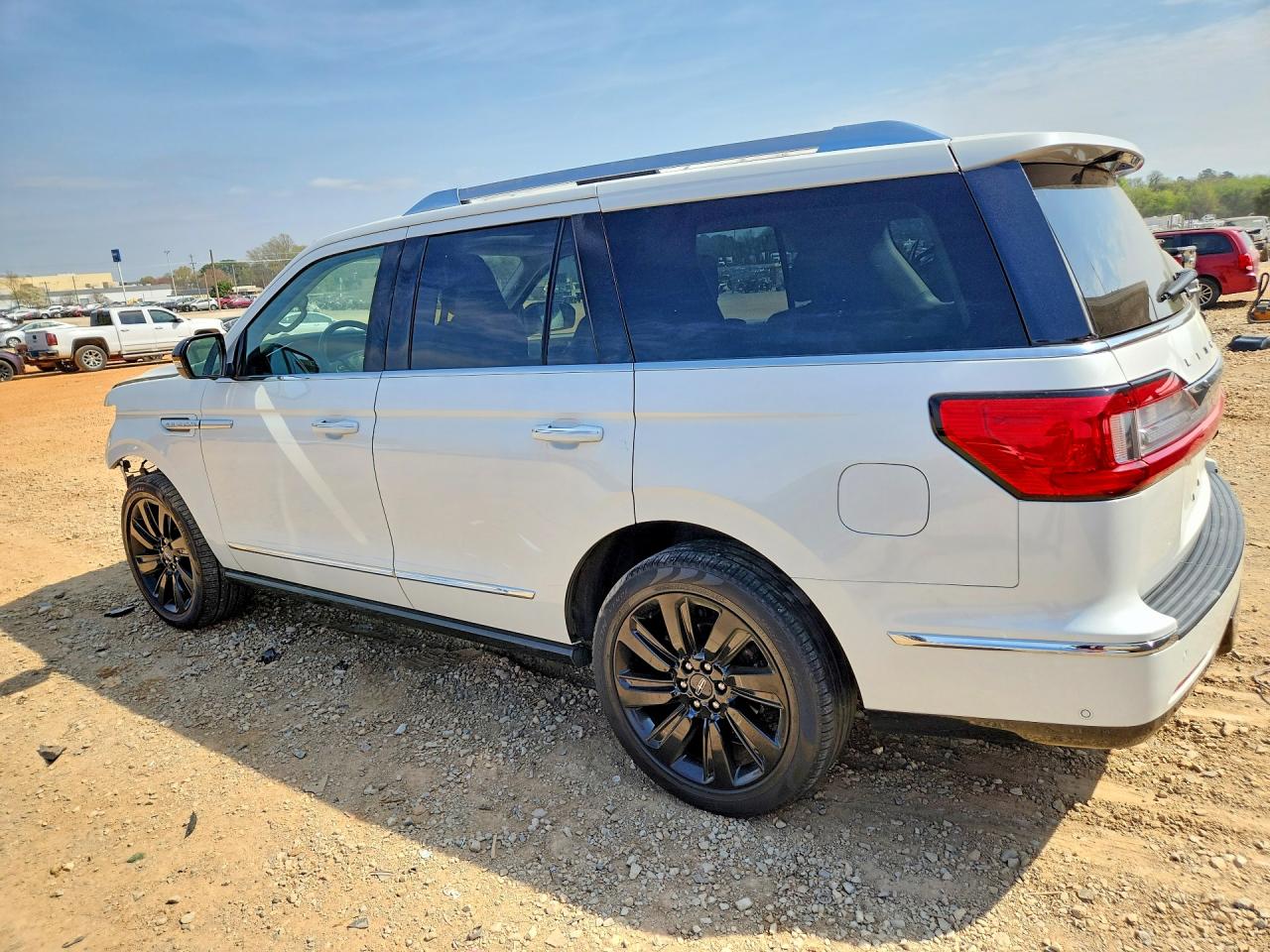 LINCOLN NAVIGATOR 2021 — 3