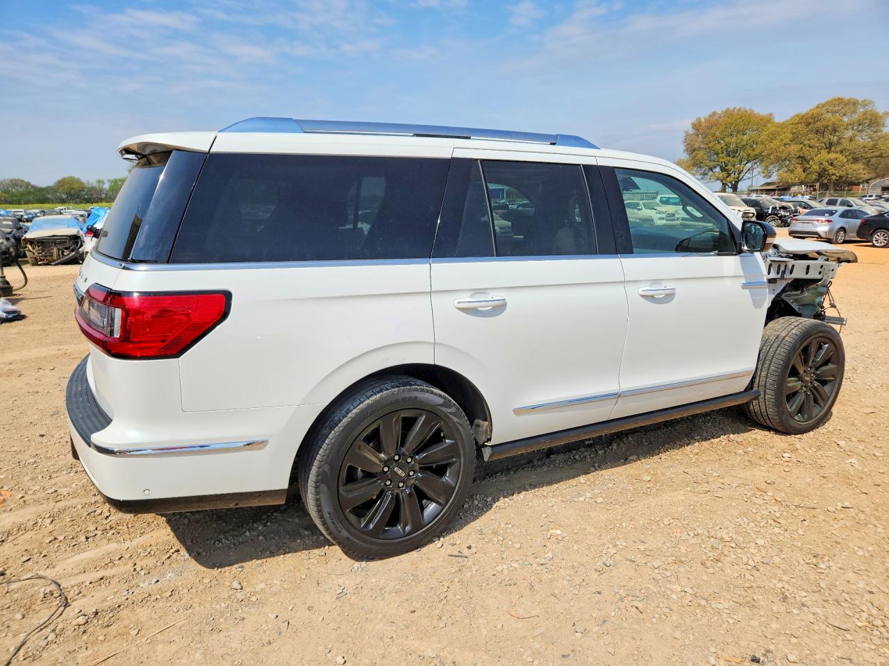 LINCOLN NAVIGATOR 2021 — 4