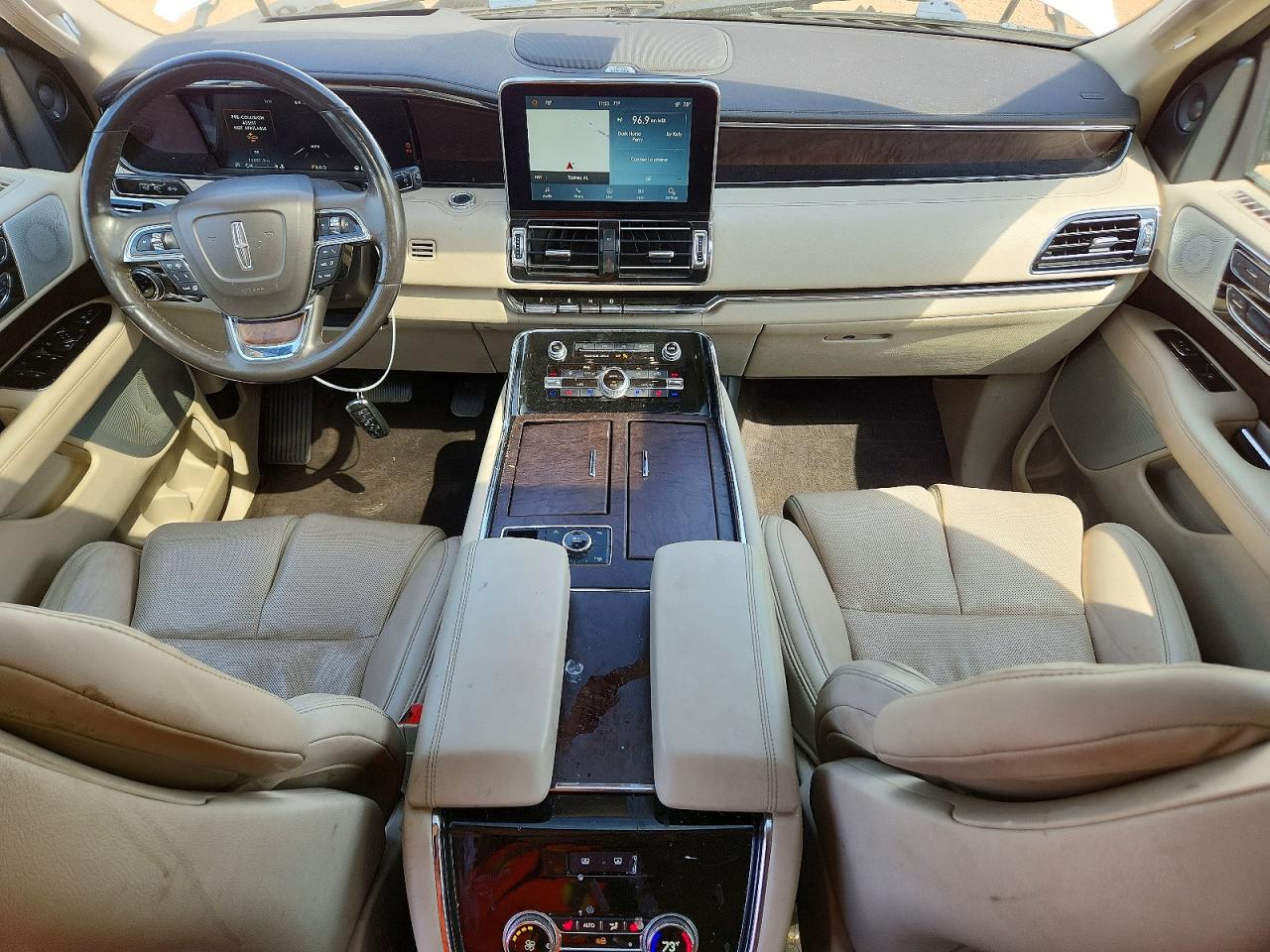 LINCOLN NAVIGATOR 2021 — 9