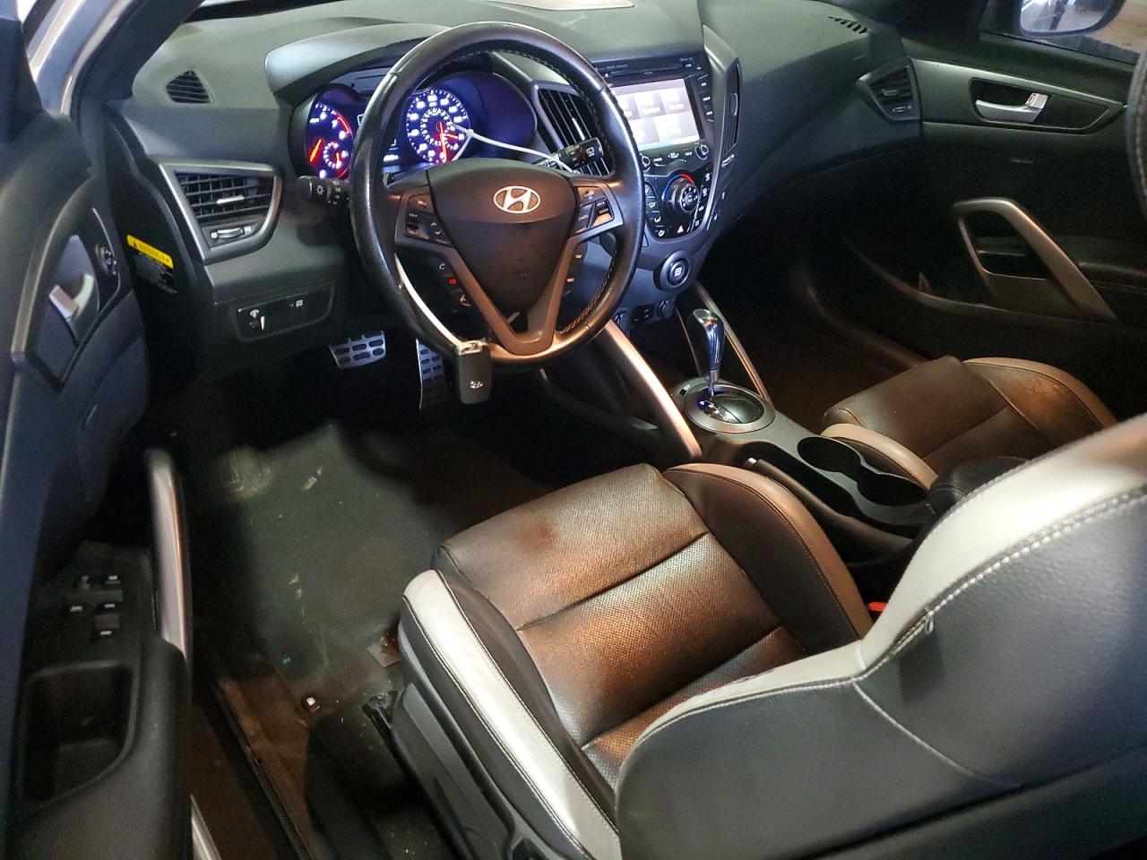 HYUNDAI VELOSTER 2016 — 9