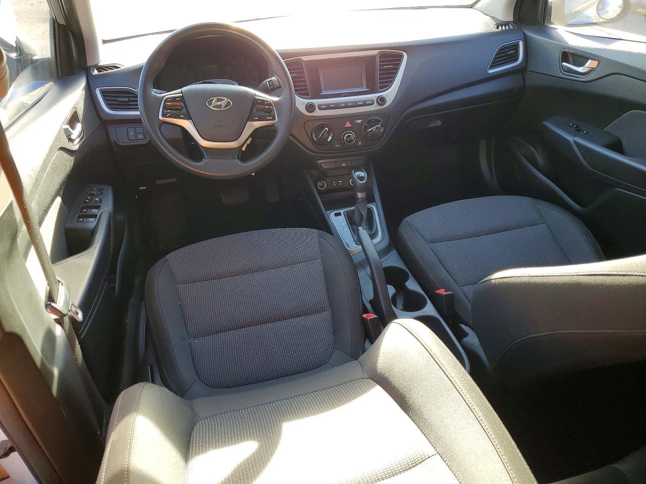 HYUNDAI ACCENT 2020 — 9