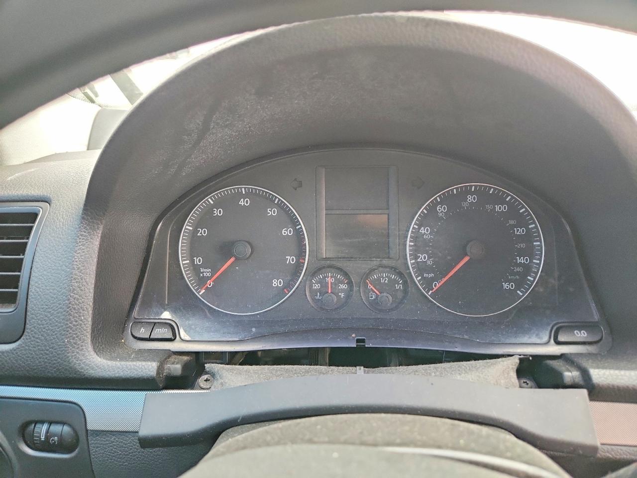 VOLKSWAGEN JETTA 2009 — 10