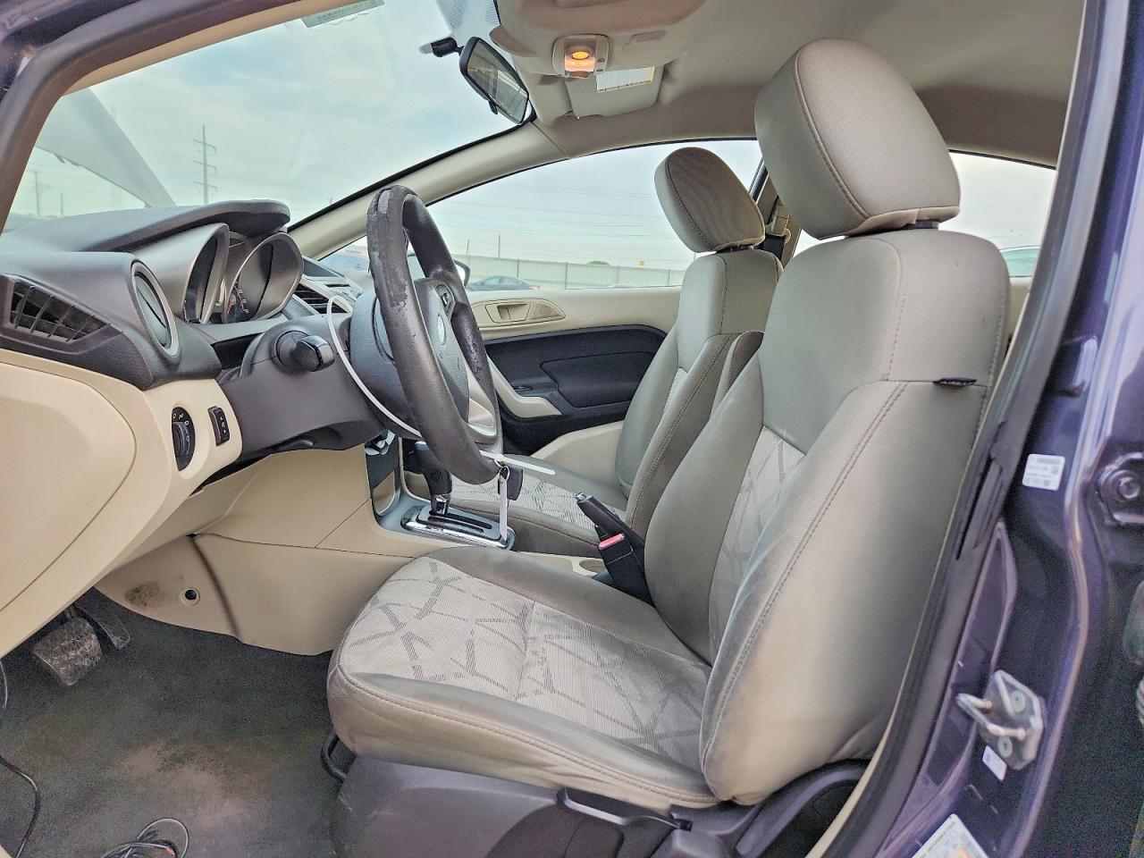 FORD FIESTA 2012 — 8