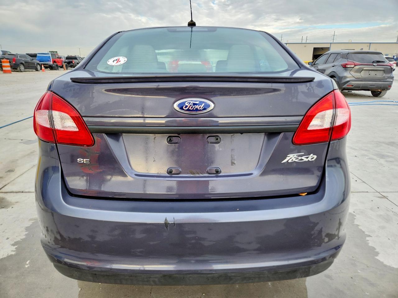 FORD FIESTA 2012 — 7