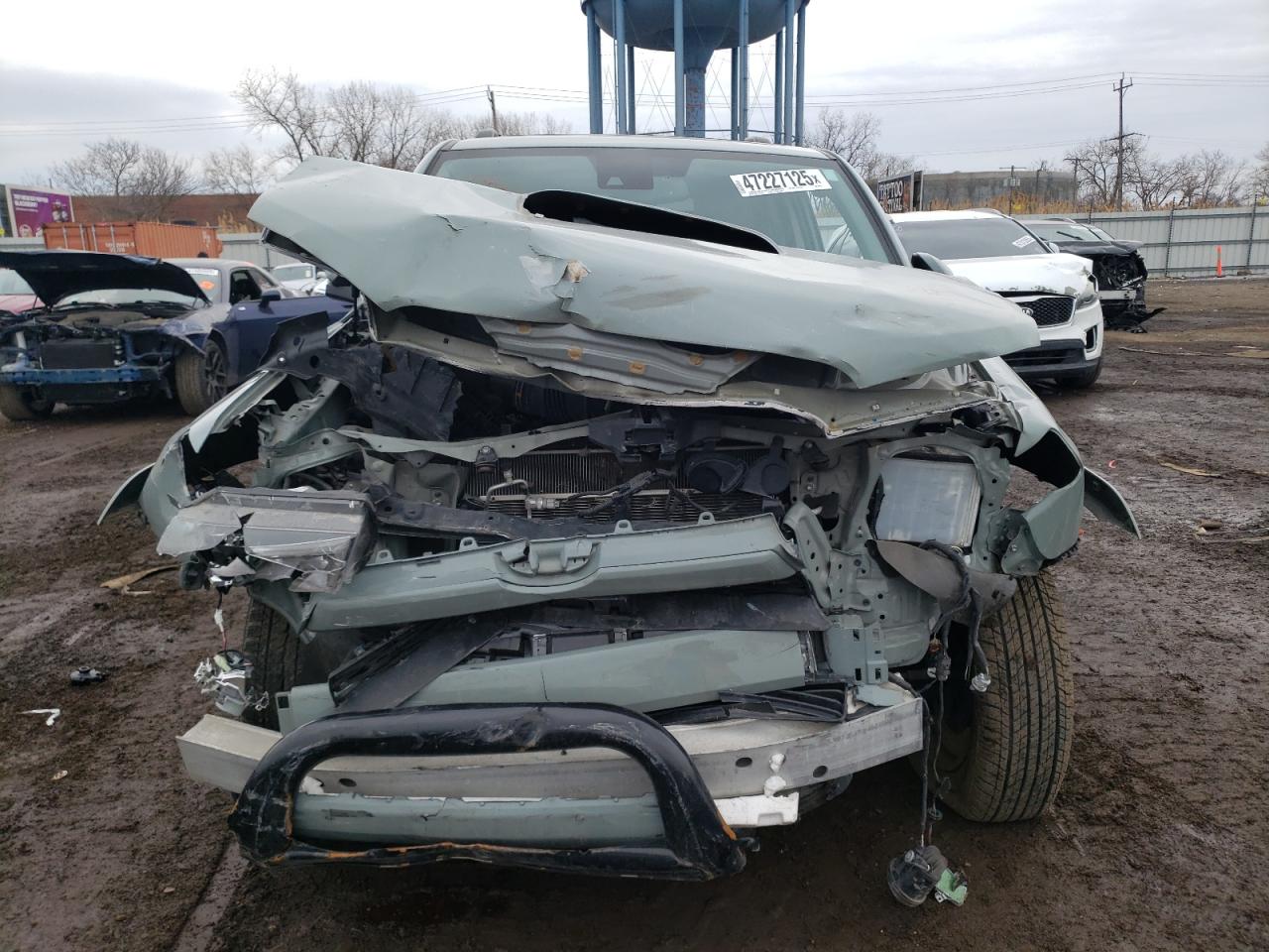 TOYOTA 4RUNNER 2022 — 6