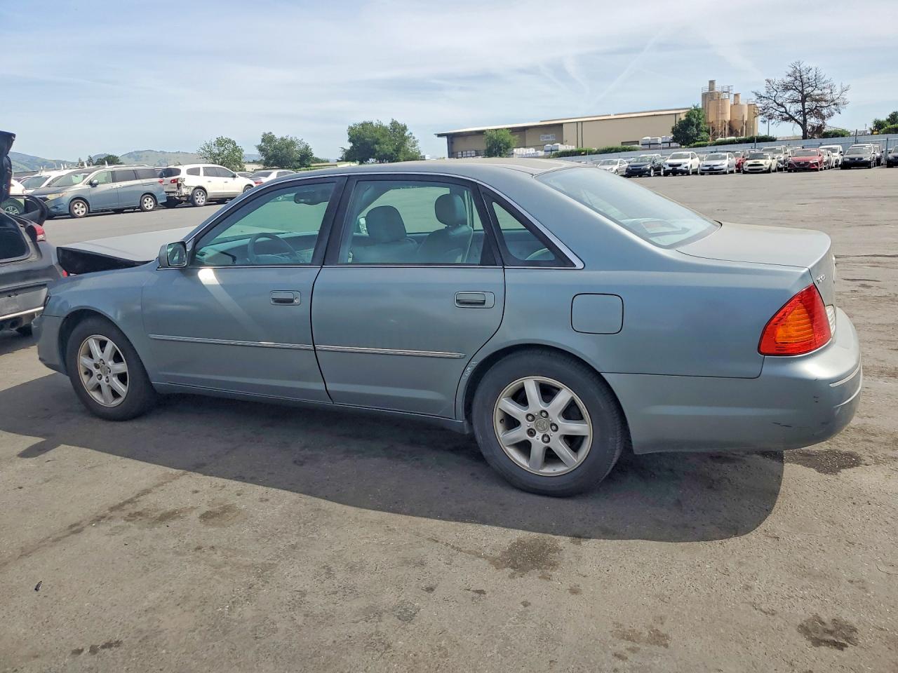 TOYOTA AVALON 2001 — 3