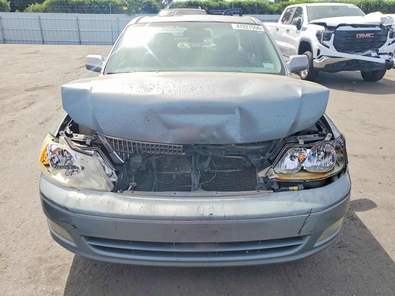 TOYOTA AVALON 2001 — 6