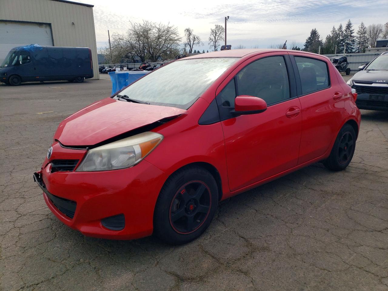 TOYOTA YARIS 2012 — 2