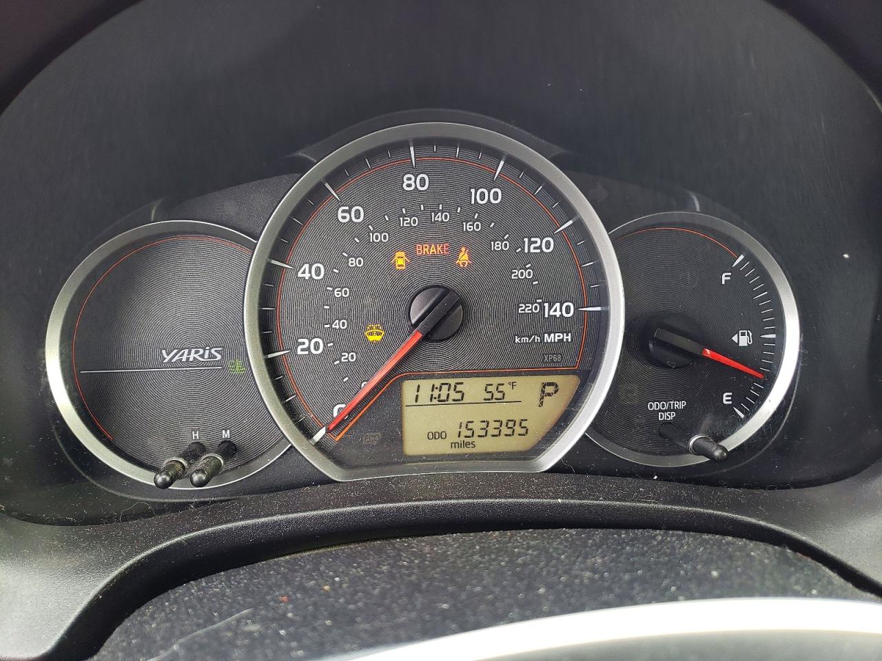 TOYOTA YARIS 2012 — 10