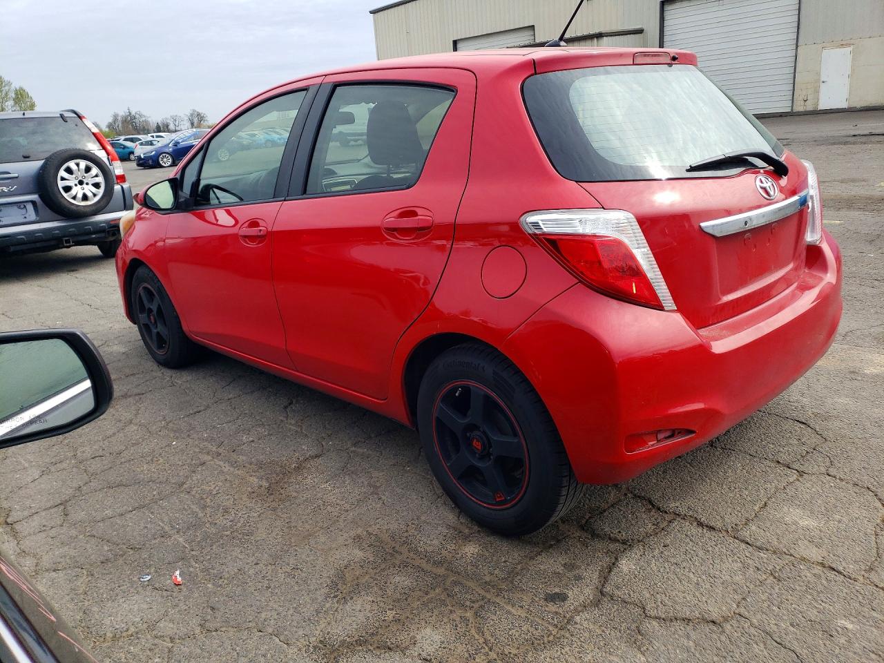 TOYOTA YARIS 2012 — 3