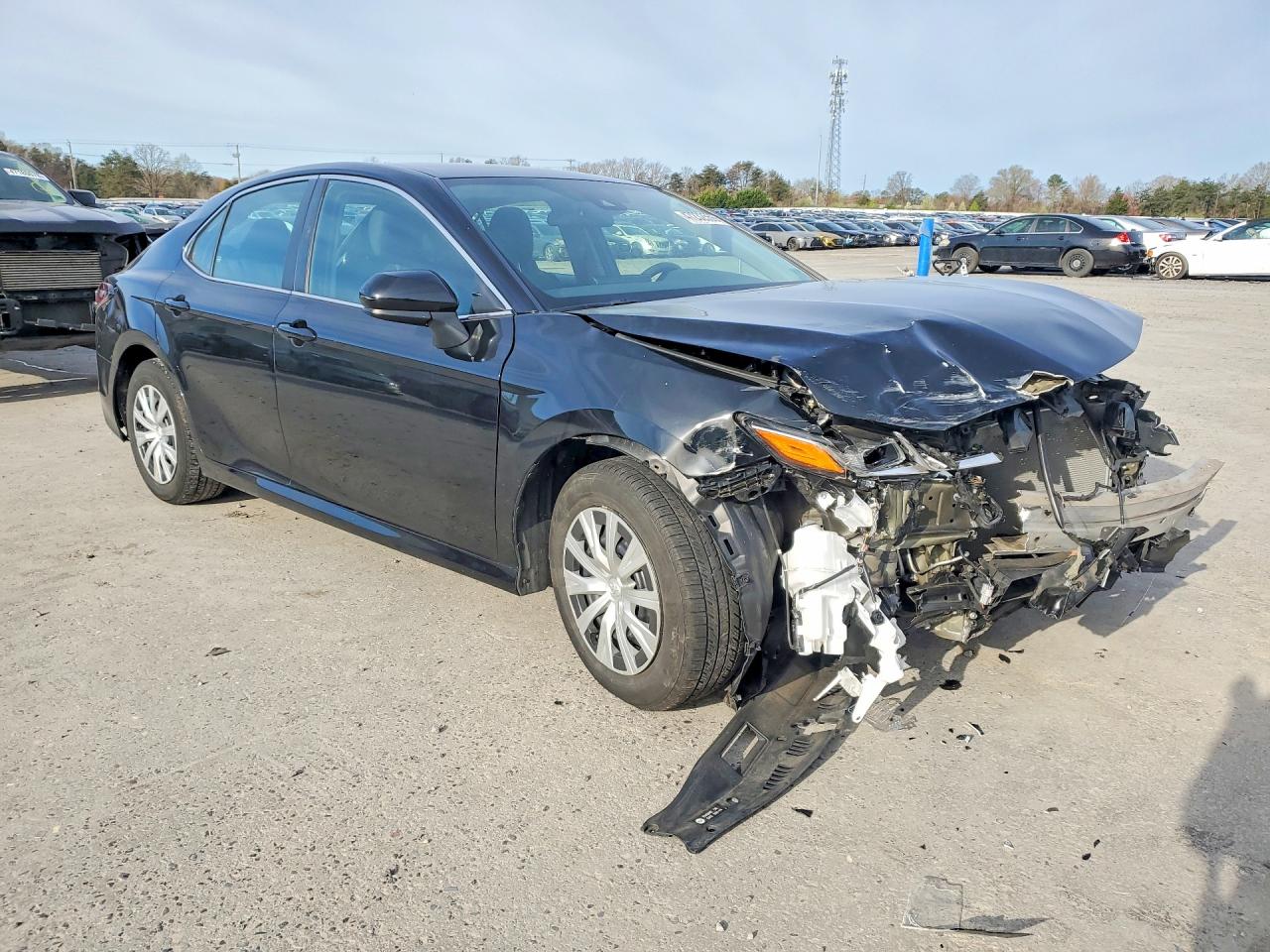 2022 TOYOTA CAMRY HYBRID LE