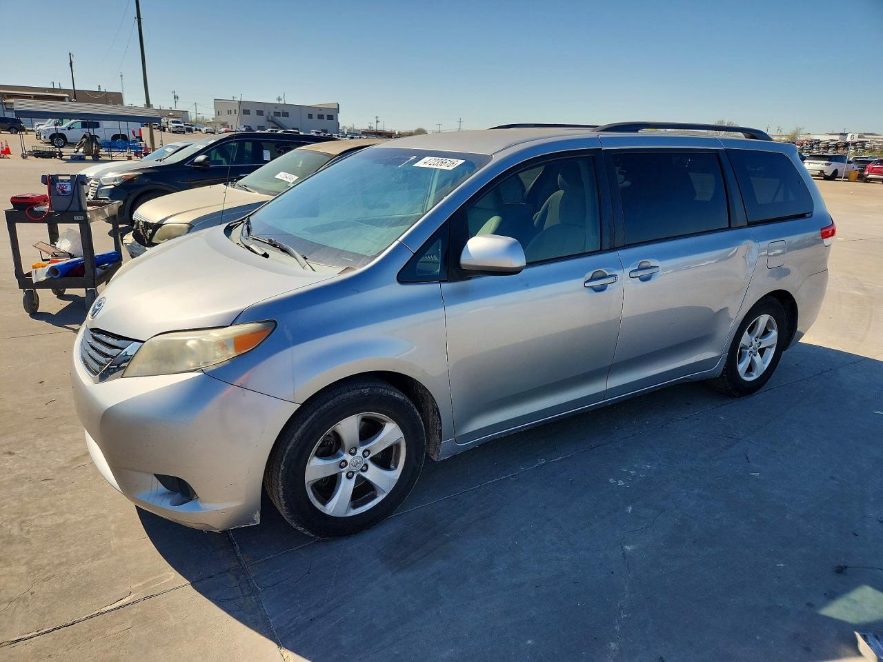 TOYOTA SIENNA 2012 — 2