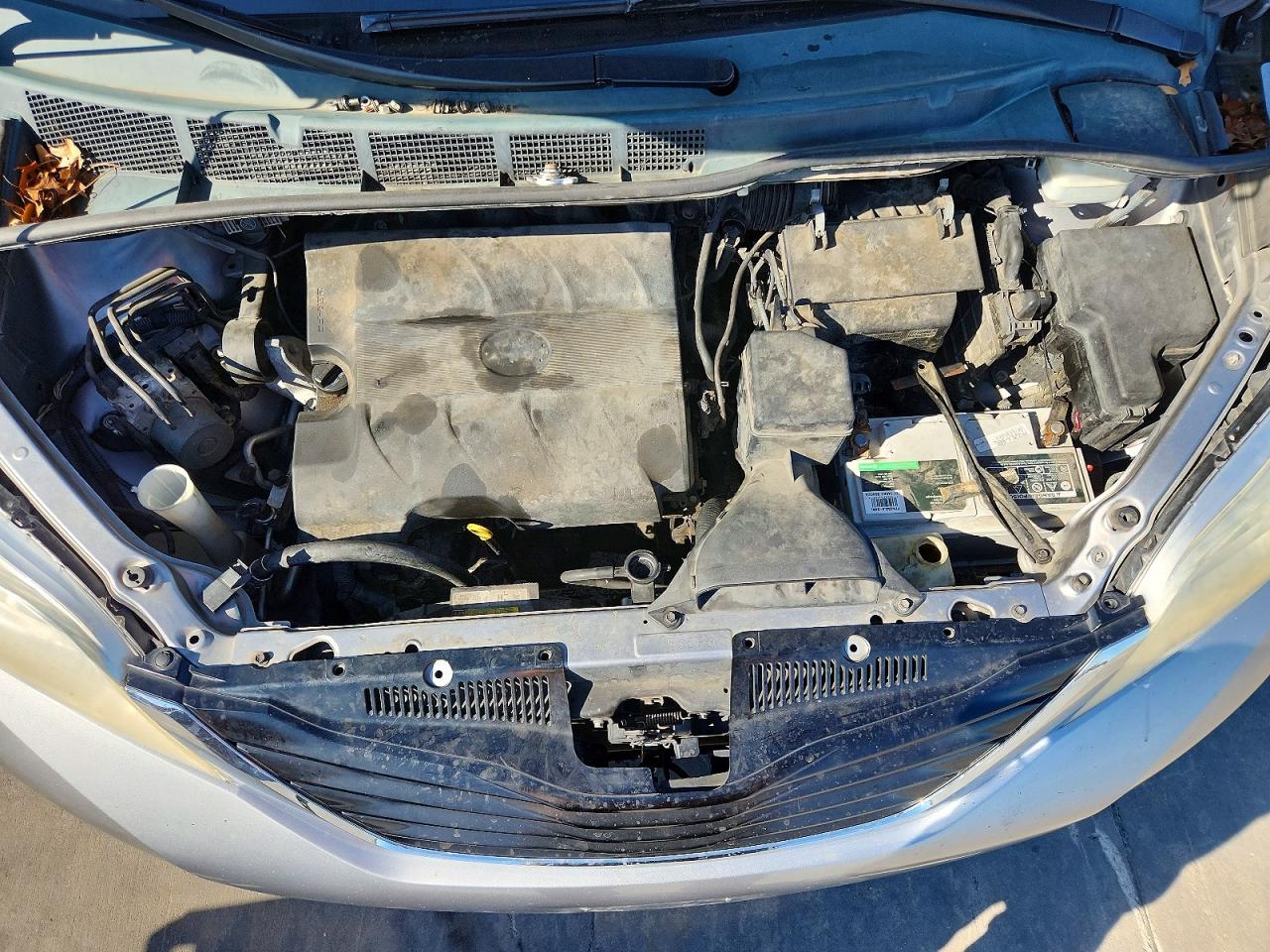 TOYOTA SIENNA 2012 — 13
