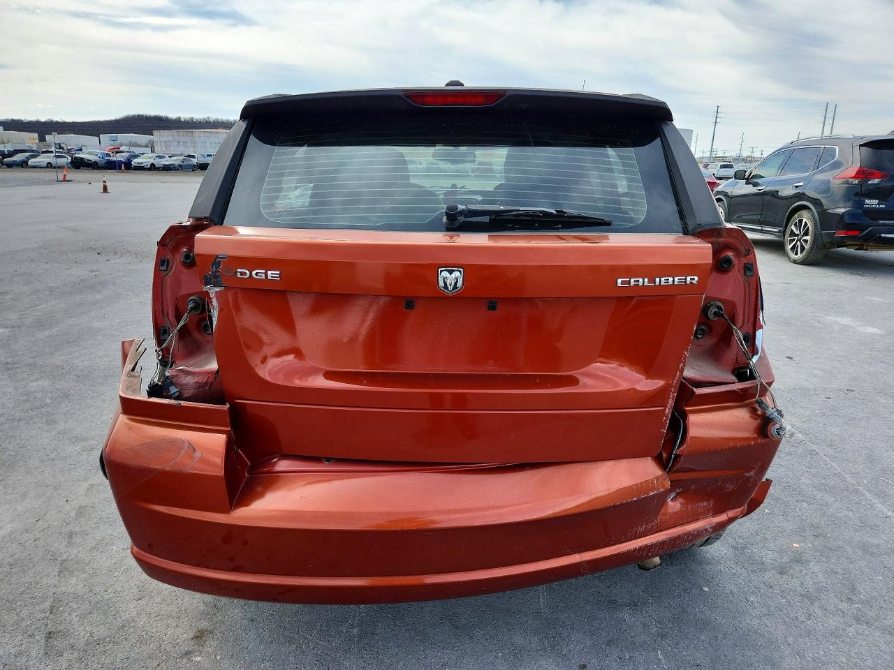 DODGE CALIBER 2010 — 7